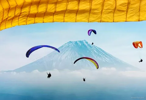 Experiencia de parapente en el Monte Fuji sobre la meseta de Asagiri